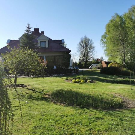 Hubertus Aparthotel & Restaurant & Horse Club Starogard Gdanski Exterior photo