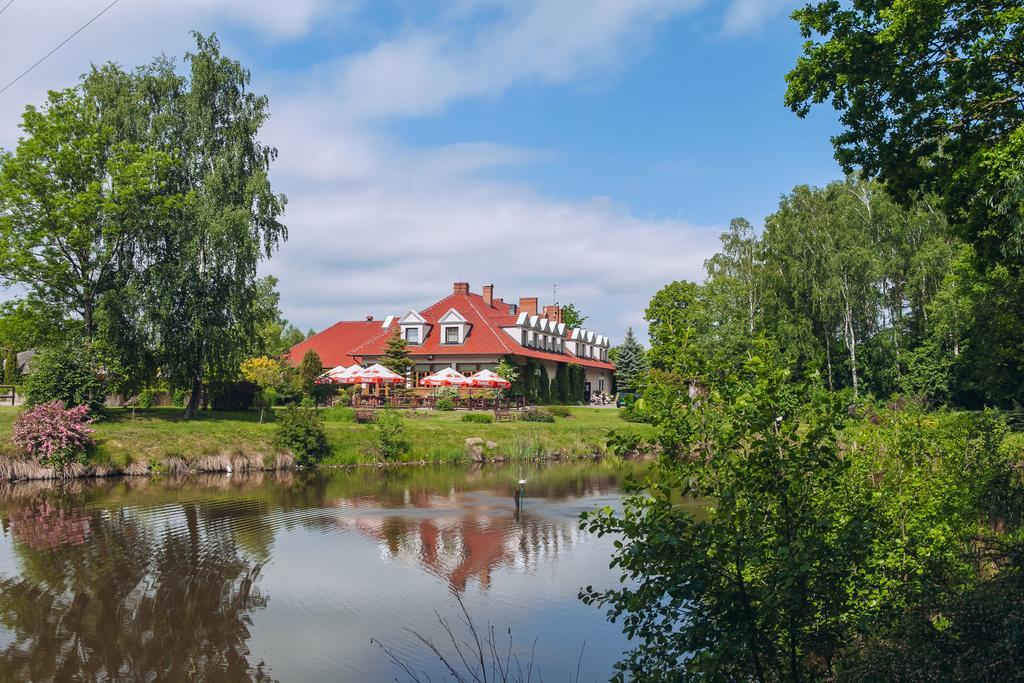 Hubertus Aparthotel & Restaurant & Horse Club Starogard Gdanski Room photo